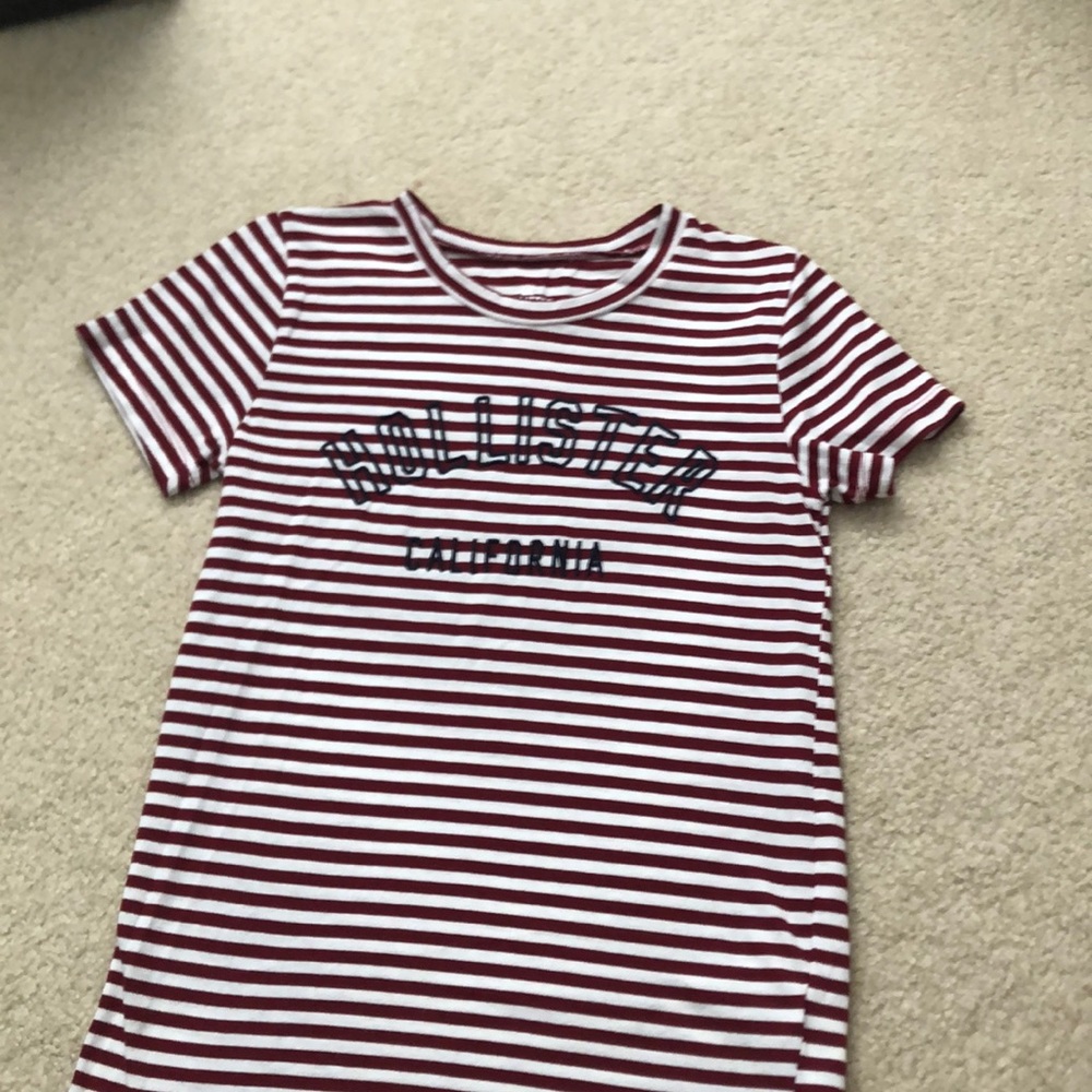 Hollis Tee tee